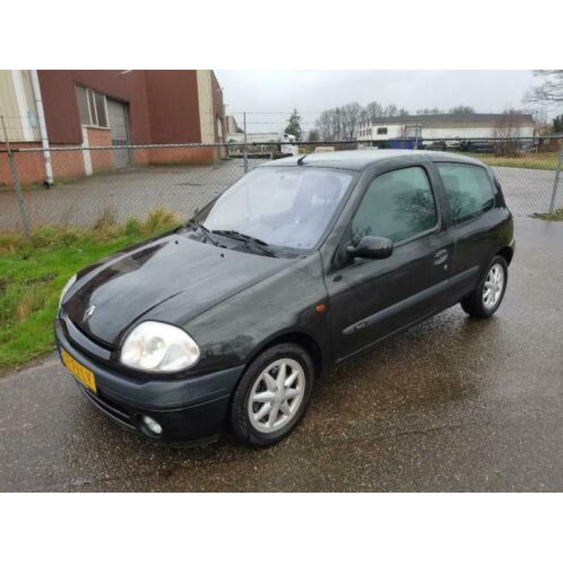 Renault Clio 1.6-16V RXE MET VOL JAAR A.P.K. !