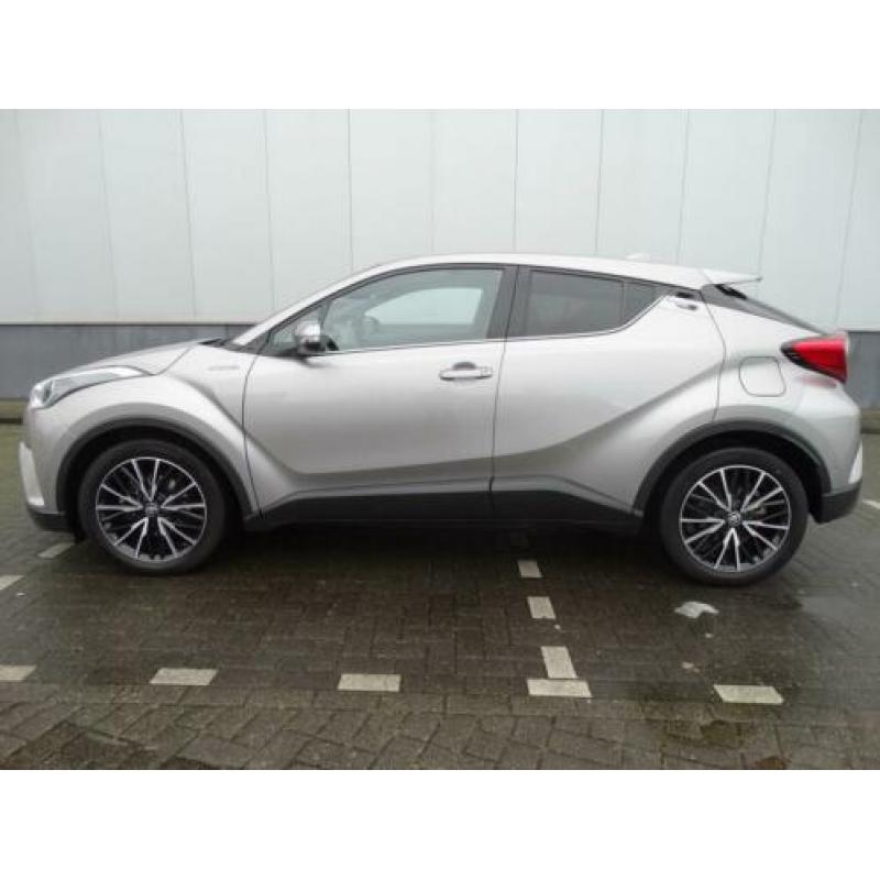 Toyota C-HR 1.8 Hybrid Executive | Navigatie | LM Velgen | C