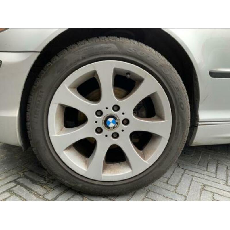 BMW velgen met goede Pirelli winterbanden 225/50/17