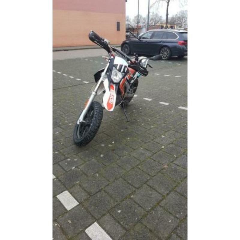 Aprilia SX 50 (derbi, yamaha, beta)