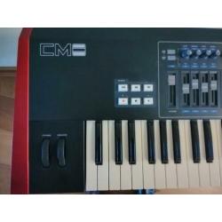 CME UF7 76-key midi controller keyboard met 9 faders