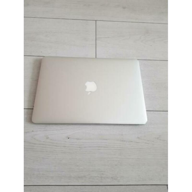 Macbook retina 12inch (2017) 256gb 8gb core m3