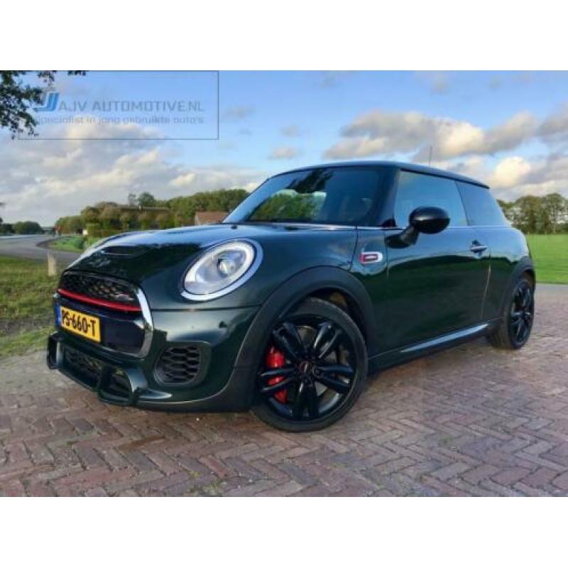 MINI Cooper JCW JOHN COOPER WORKS 2.0 AUT 231PK