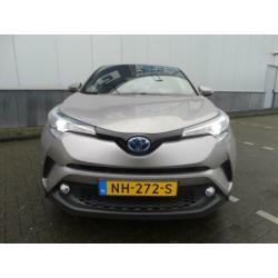 Toyota C-HR 1.8 Hybrid Executive | Navigatie | LM Velgen | C