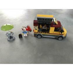 Lego 60150 pizza bestelwagen en pizza bezorger