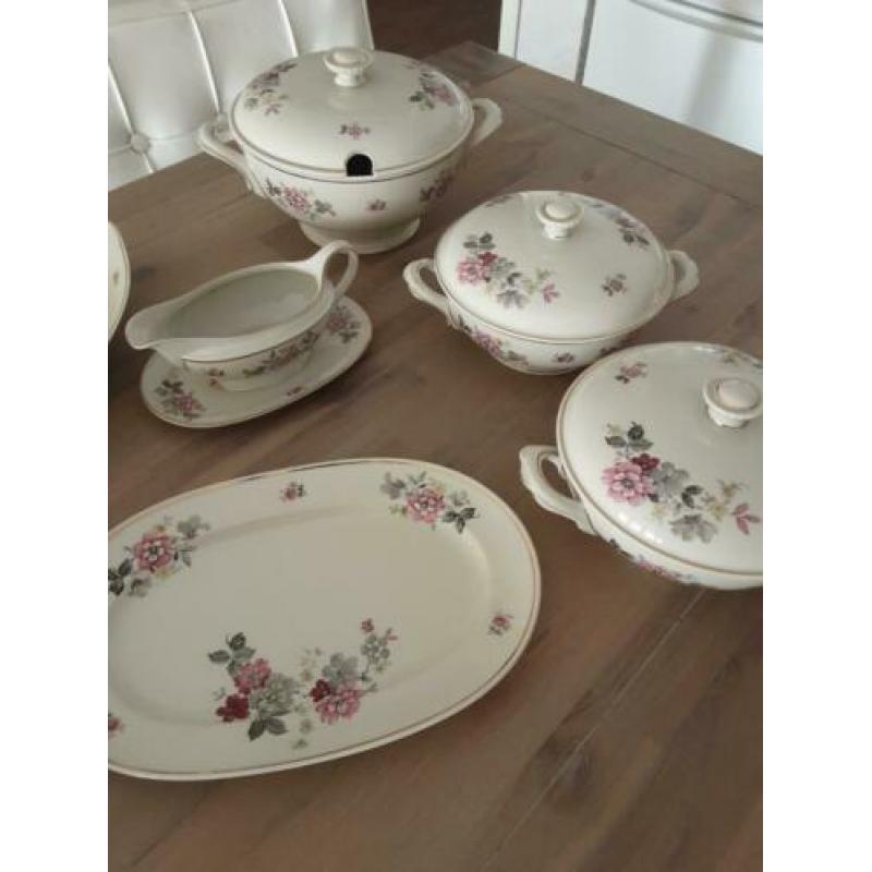 Oud servies HUTSCHENREUTHER ARZBERG BAVARIA 12 delig