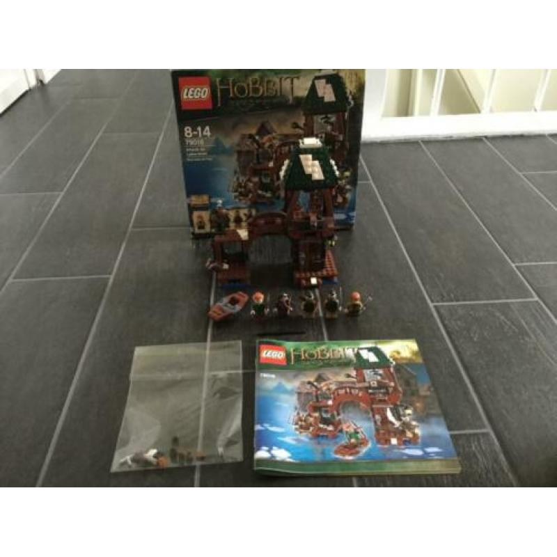 Lego 79016 The Hobbit Attack on Lake-town (Nieuwstaat)