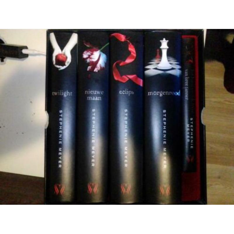 Twilight saga hard cover !!! Nieuw nooit gelezen