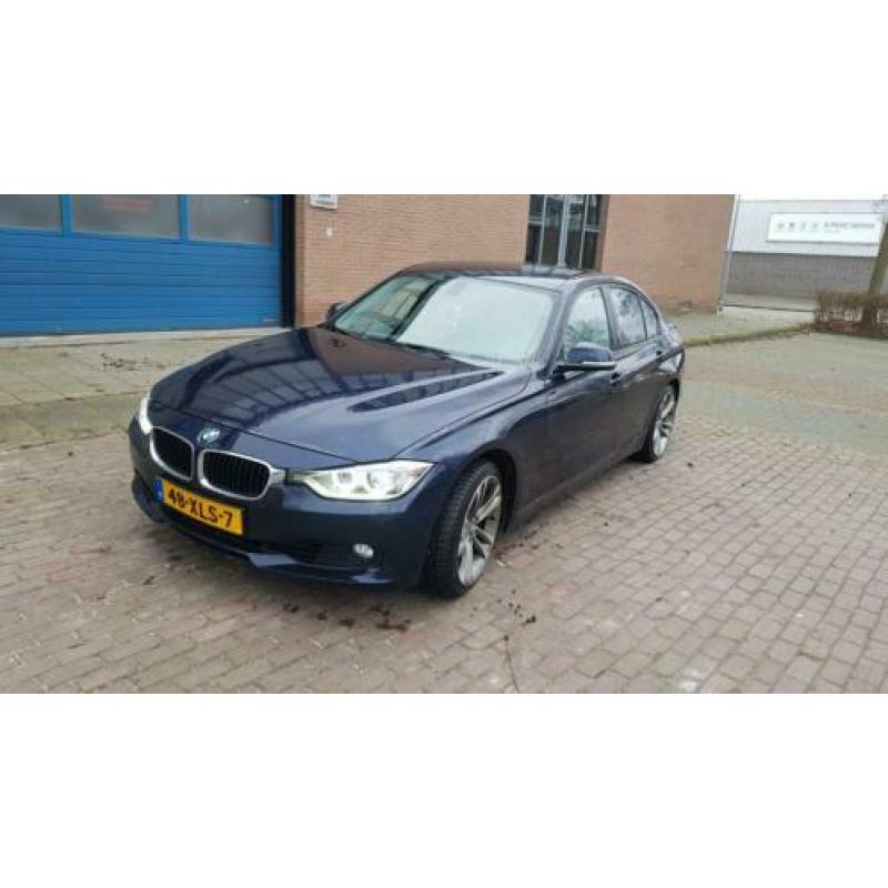 BMW 3-Serie 2.0IX 320 135KW Aut8 (f30)