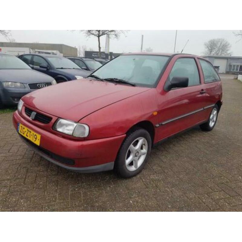 SEAT Ibiza 1.4i E