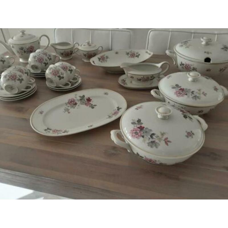 Oud servies HUTSCHENREUTHER ARZBERG BAVARIA 12 delig