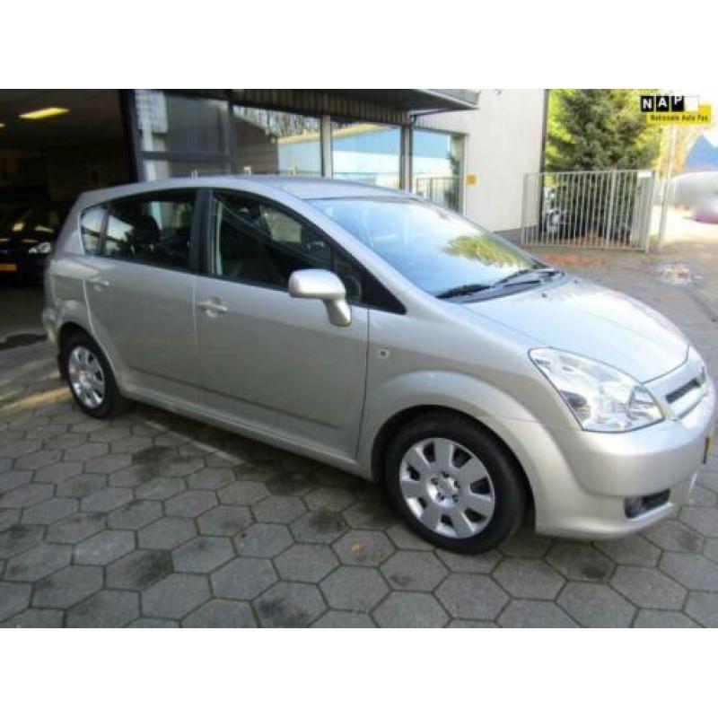 Toyota Verso 2.2 D-4D Sol Airco, Navigatie,