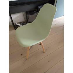 4 design eetkamerstoelen