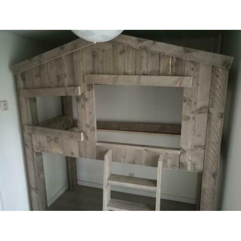 Boomhutbed met balkon steigerhout boomhut bed kinderbed