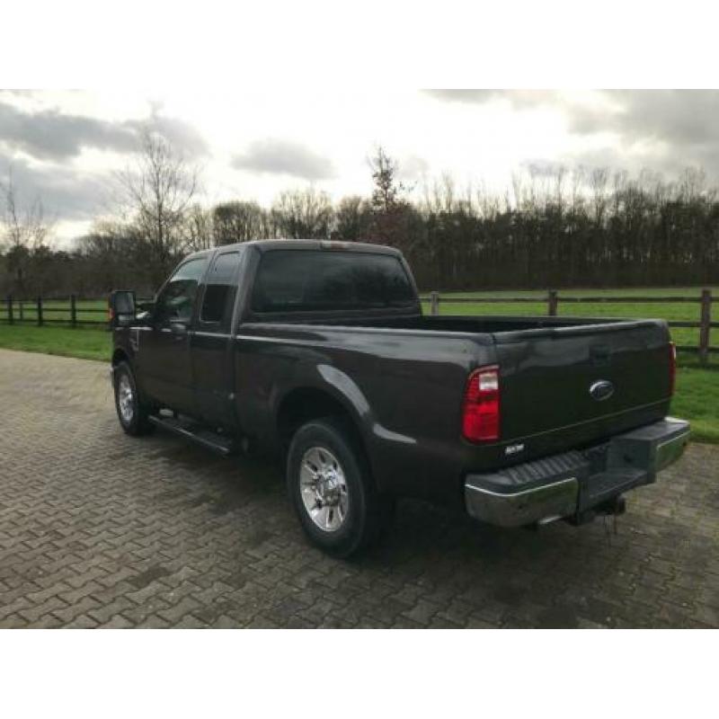 Ford F250 Pickup 5.4 V8 Grijs kenteken Kingcab Super Duty