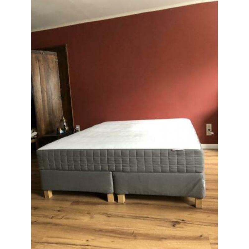 Ikea boxspring bed espevär donkergrijs 160x200cm