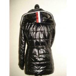 Moncler zwarte jas maat 0/ maat S