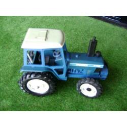 Ford 7710 van Britains met stocknummer 9523