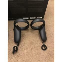 Oculus rift S met 2 touch controllers in uitstekende staat.