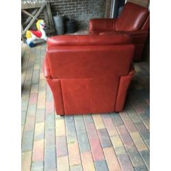 2 mooie Fauteuils leder