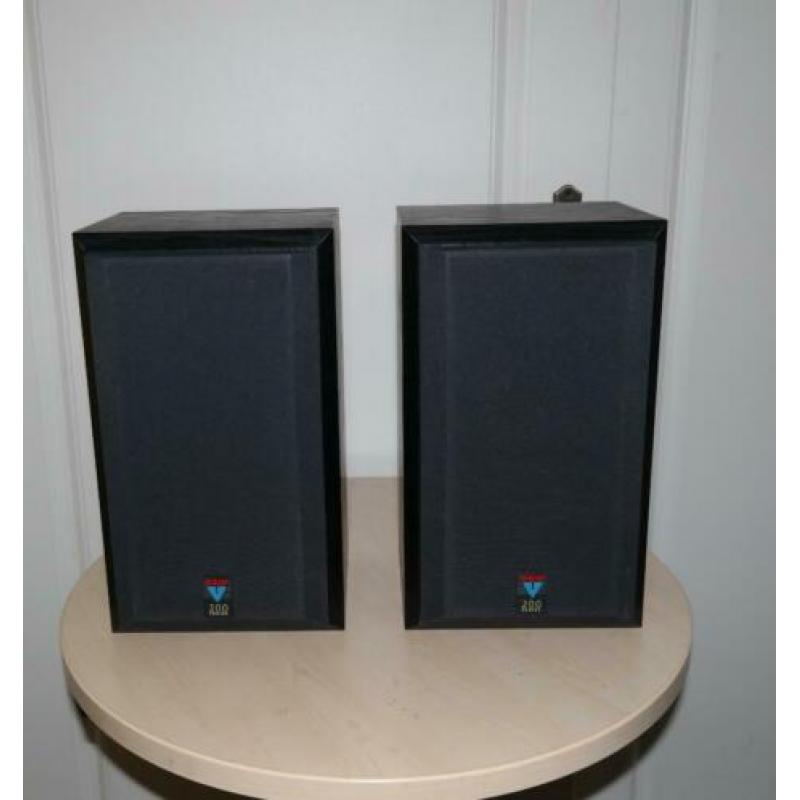 B&W speakers 200 series V201