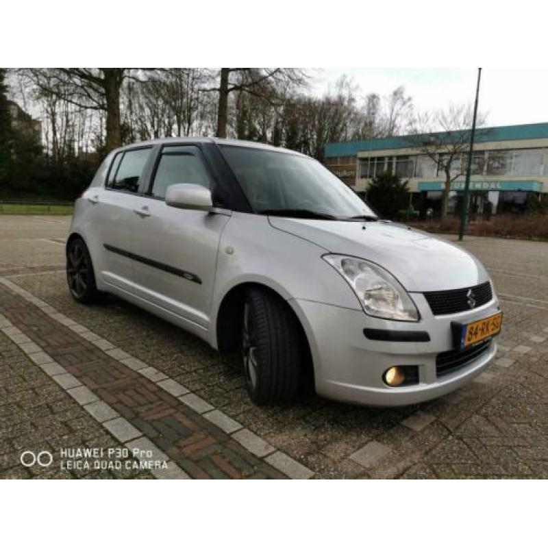 Suzuki Swift 1.3 5D 2005 Grijs