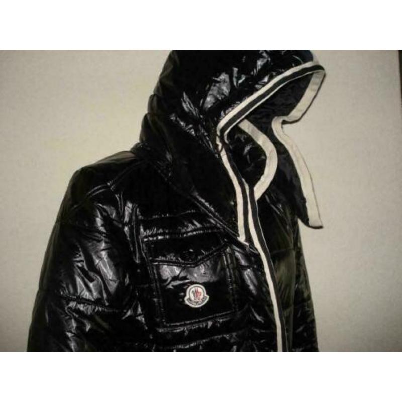 Moncler zwarte jas maat 0/ maat S