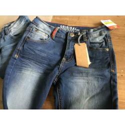 Jog denim jeans 3 x mt 134 1x mt 128 nieuw!