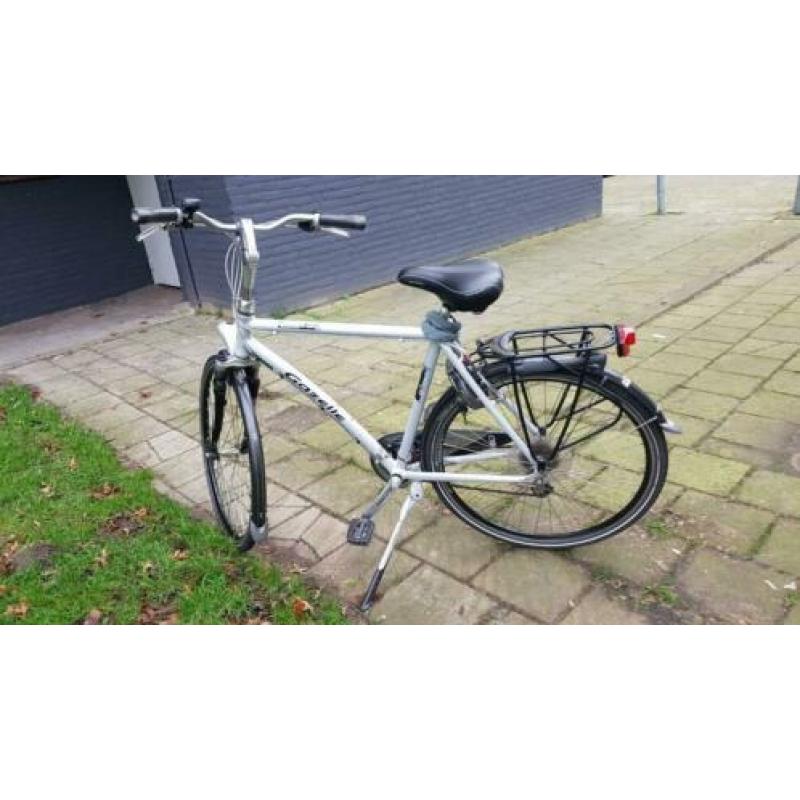 Gazelle herenfiets 28 inch met 3x8 versnellingen