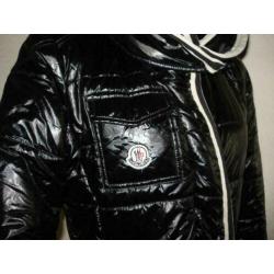 Moncler zwarte jas maat 0/ maat S