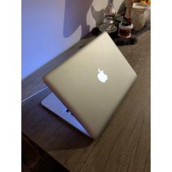 ??Apple MacBook Pro 13 inch 256 GB SSD 8GB mid 2012 13,3 air