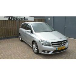 Mercedes-Benz B-Klasse 180 Ambition + AUTOMAAT + NAVIGATIE -