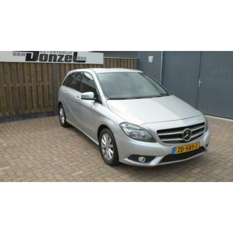 Mercedes-Benz B-Klasse 180 Ambition + AUTOMAAT + NAVIGATIE -