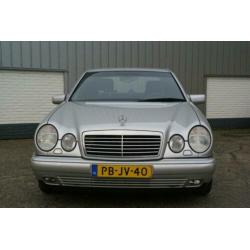 Mercedes-Benz E-Klasse 320 AVANTGARDE Youngtimer (bj 1996)