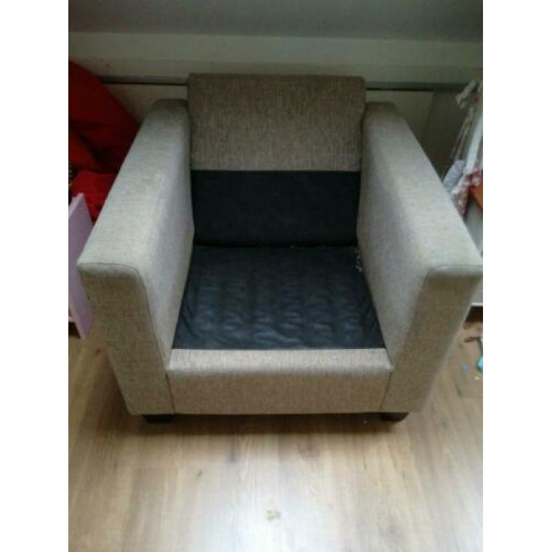 Beige fauteuil