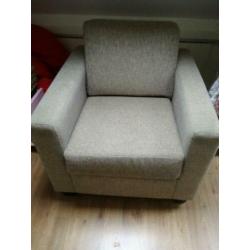 Beige fauteuil