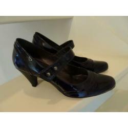 Lakleren pumps. Dieppaars. BRENDA ZARO. 41. NIEUW!