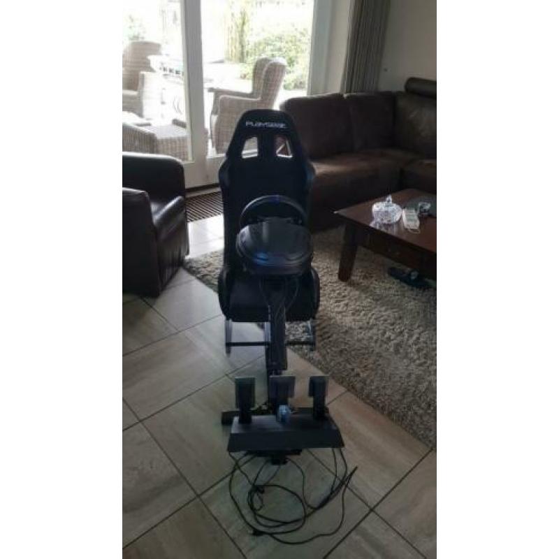 Playseat evolution met T300 rs gt met T3PA