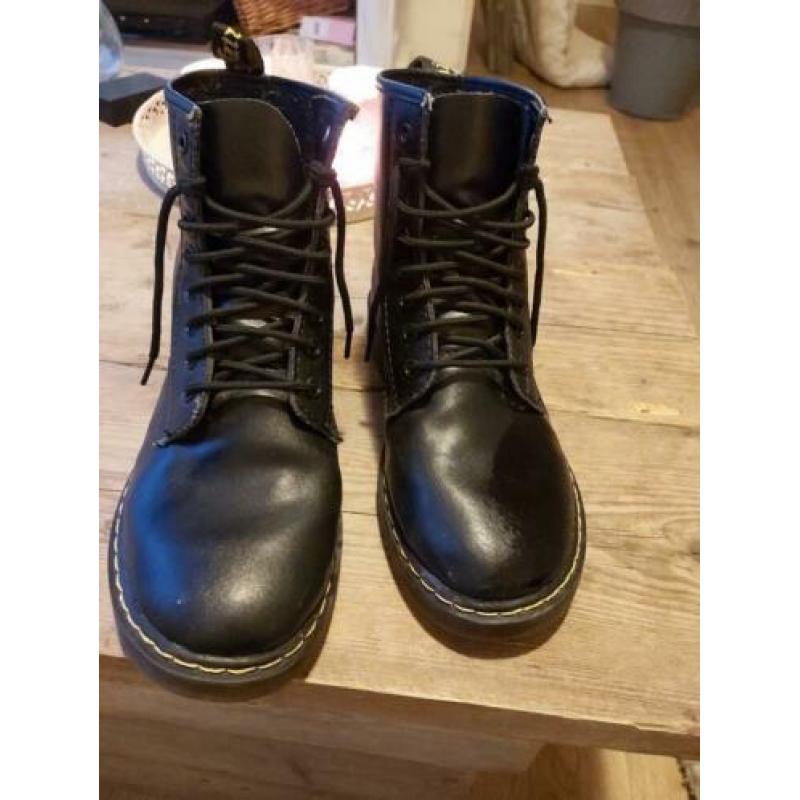 Dr Martens airwair