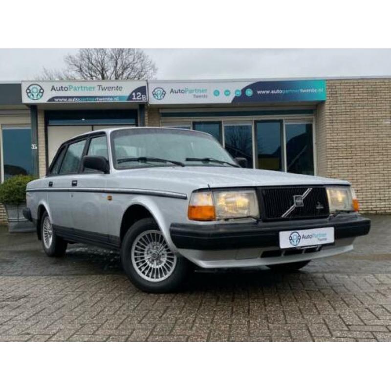 Volvo 240 2.3 GLT NIEUWSTAAT