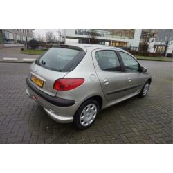 Peugeot 206 1.4 HDi X-line , 5 DEURS, AIRCO NETTE AUTO, X-LI