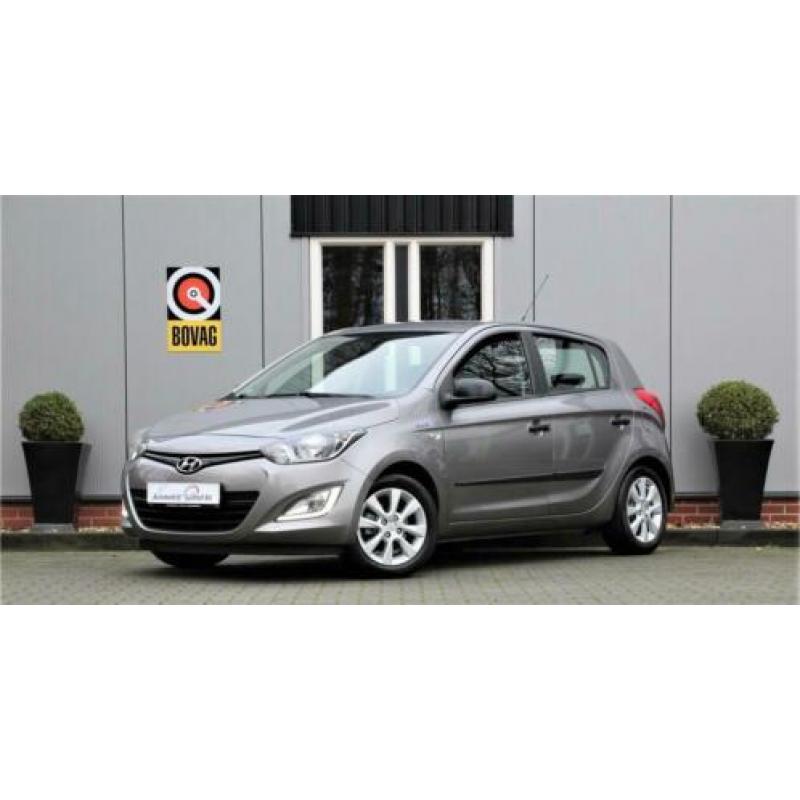 Hyundai i20 1.2i I-MOTION AIRCO, AFN TREKHAAK (bj 2013)