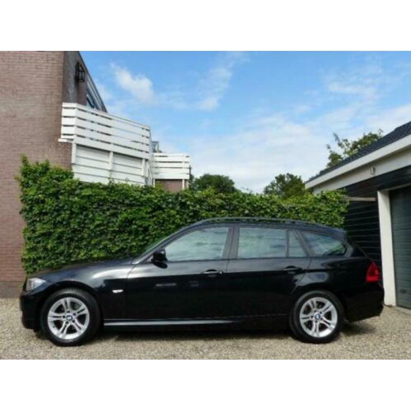 BMW 3-serie Touring 316i Business Line NAVIGATIE/CRUISE/16IN