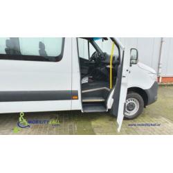 Mercedes-benz SPRINTER **VERLAAGDE VOORINSTAP** 9-Persoons