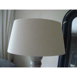 lamp tafellamphoog 66 cm met beige ovale kap