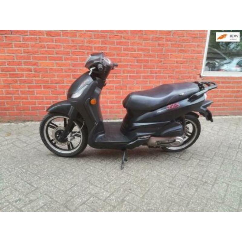 Peugeot Snorscooter Tweet RS