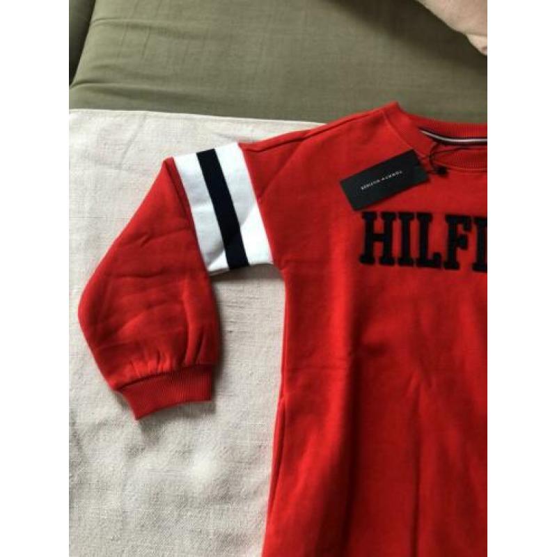 Tommy Hilfiger jurk maat 7 is 110/116 nieuw