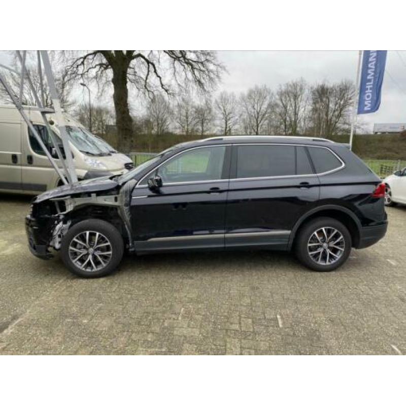 VW Tiguan ALL space 7pers. BTW auto Schroef schade