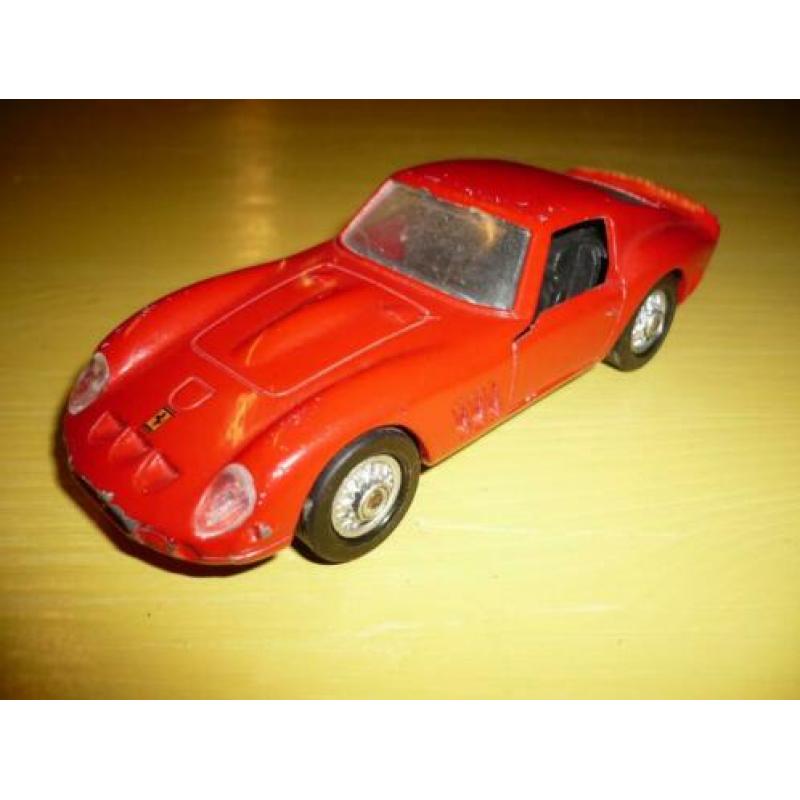 Mie18> oude maisto ferrari 250 gto