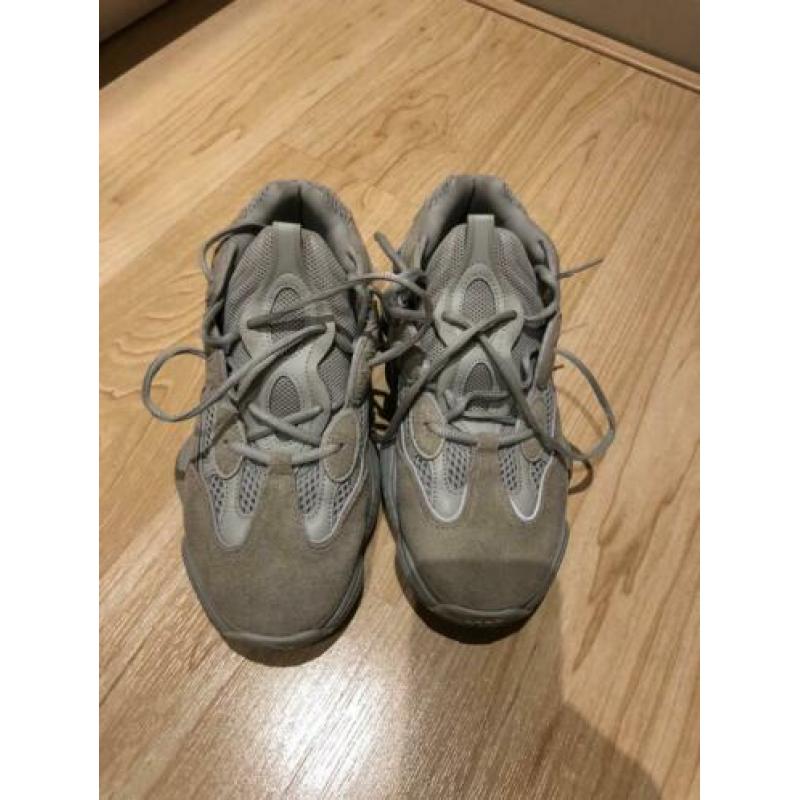 Yeezy 500 salt us 10/44